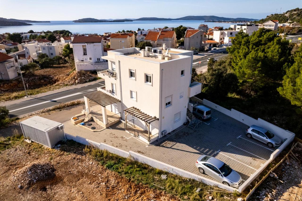 Apartment Eden de Mer - Odmor u srcu Dalmacije u Žaboriću kraj Šibenika - Bed and Breakfast Zaboric