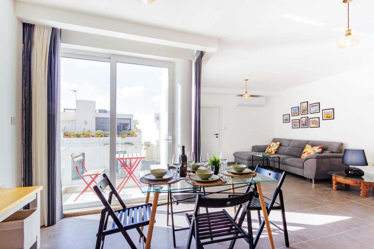 Elegant 2BR Apartment close to Beach and Paceville - B&B