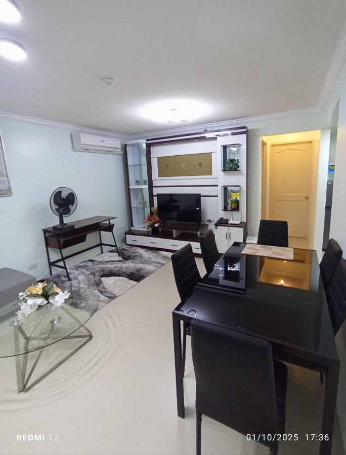 Spacious, convenient 2 bedroom condominium unit Cebu - B&B