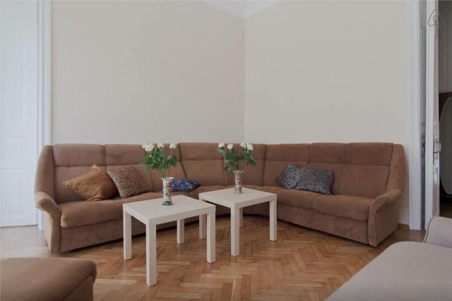 Apartment Julia 3 - B&B Odessa