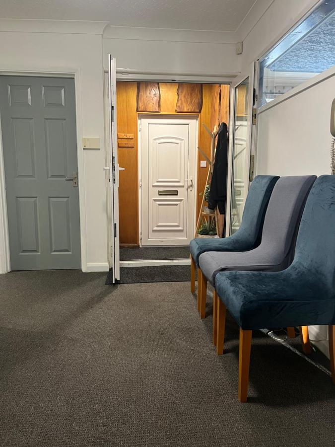 Twin Room with Shared Bathroom