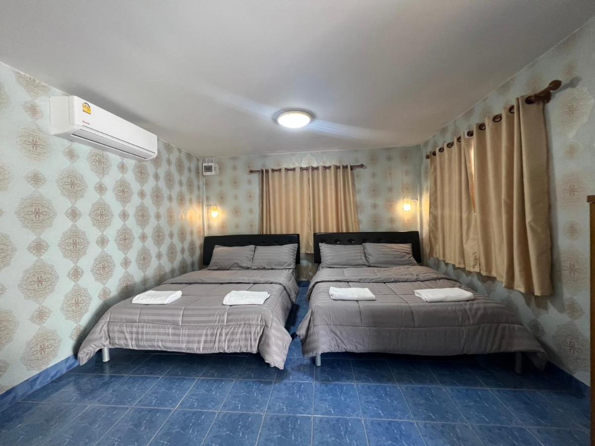 Deluxe Queen Room with Two Queen Beds