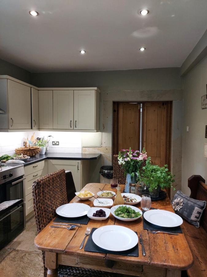 The West Wing - B&B Whitford