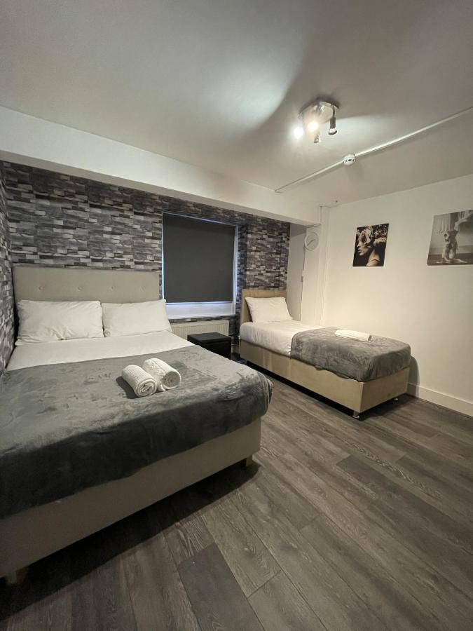 Triple Room with Shared Bathroom