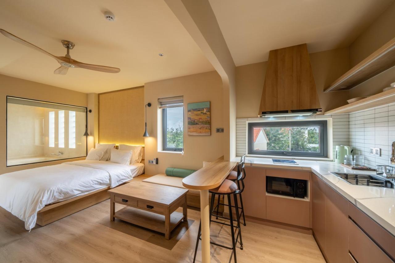 One-Bedroom Apartment with Pool View