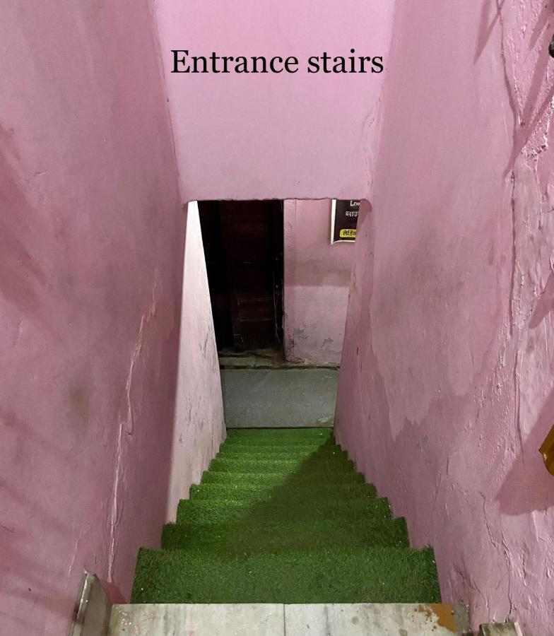 Easystays - Bed and Breakfast Benares