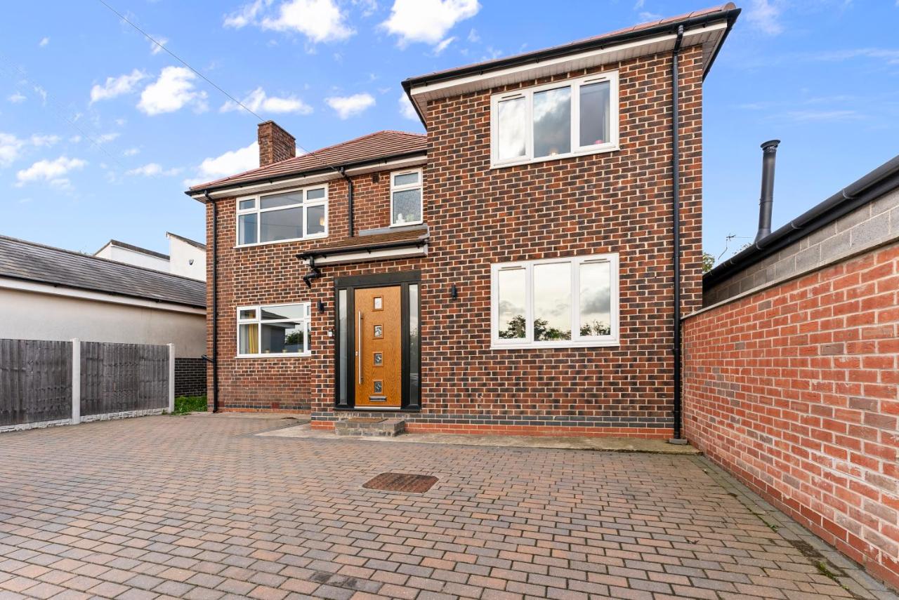 Stylish 5 Bed in Peak District Gem - Games Rooms - B&B