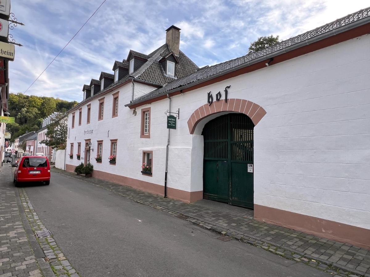 Apartment Eifelsteig im Posthalterhof, anno 1683, mit Sauna - B&B