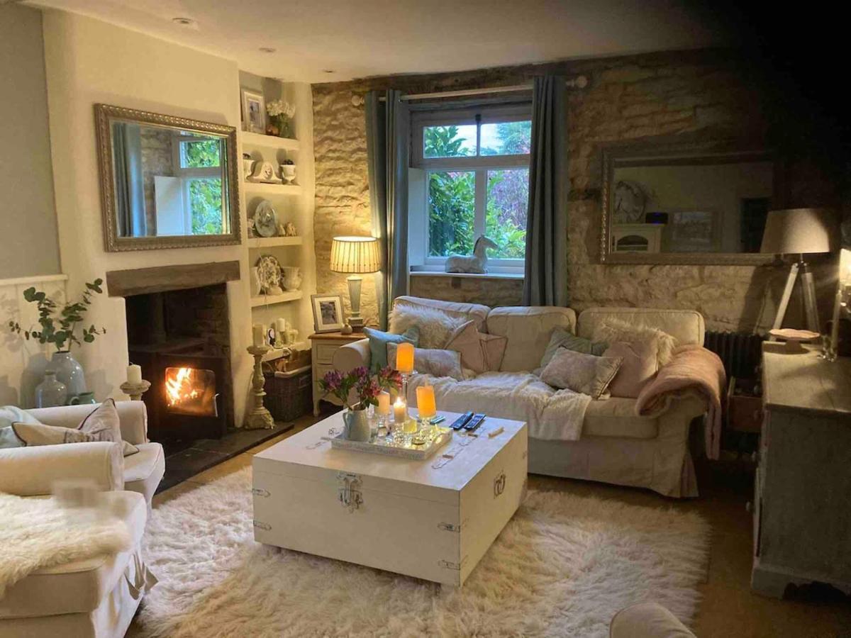 Cottage c1790, Superb central Witney, free parking - B&B