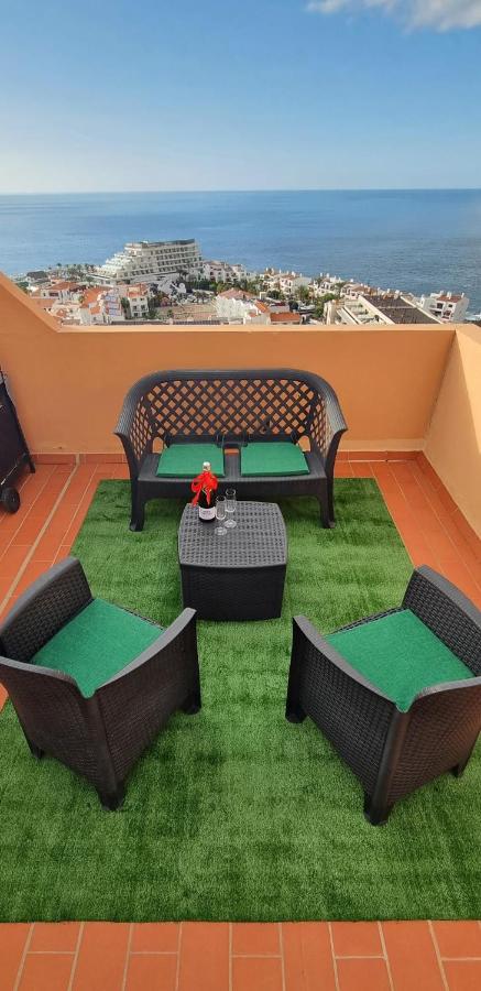 ALMAR WeGo Puerto Santiago! Habitaciones Privadas con baños compartido- Private Rooms in Shared Apartment - Bed and Breakfast Puerto de Santiago