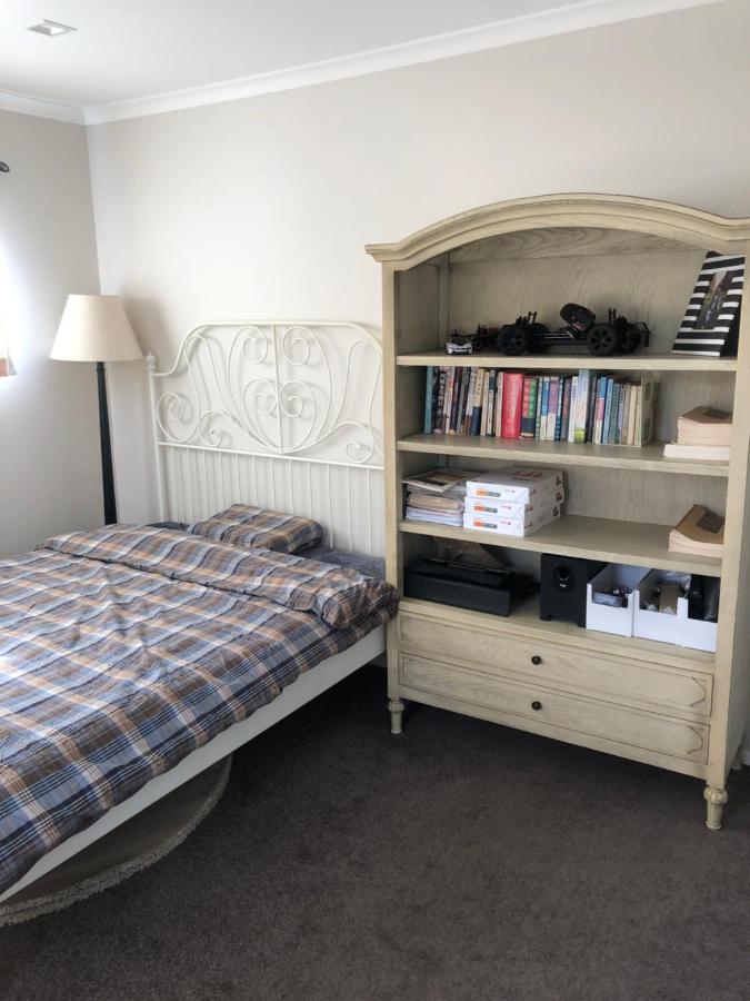 Standaard Tweepersoonskamer met Gedeelde Badkamer