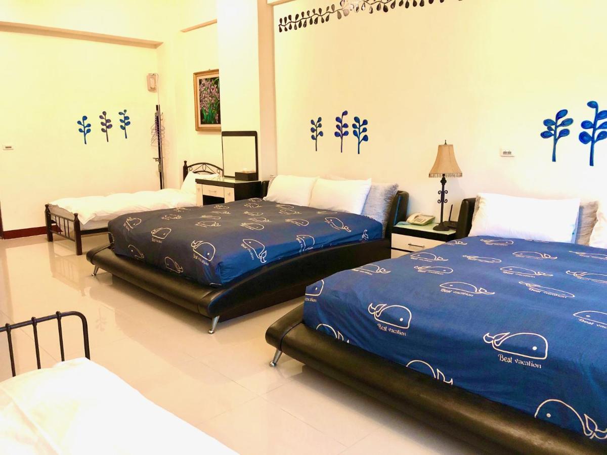 Family Room (6 Adults)
