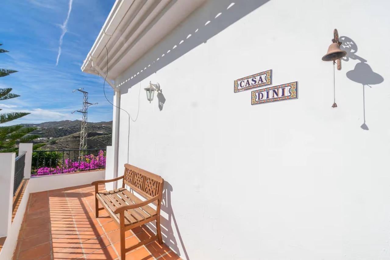 Beautiful Casa Dini 3 Bedroom Villa and Pool - B&B