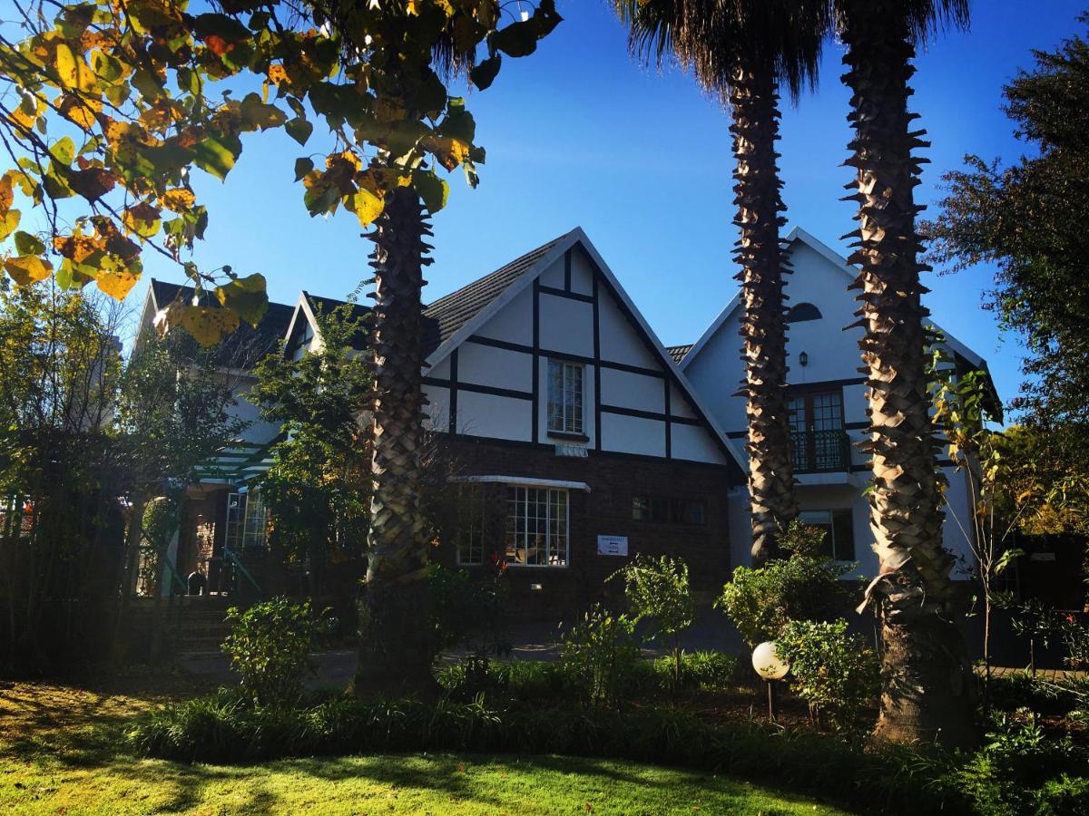 Pet Friendly Aqua View Riverside Guesthouse