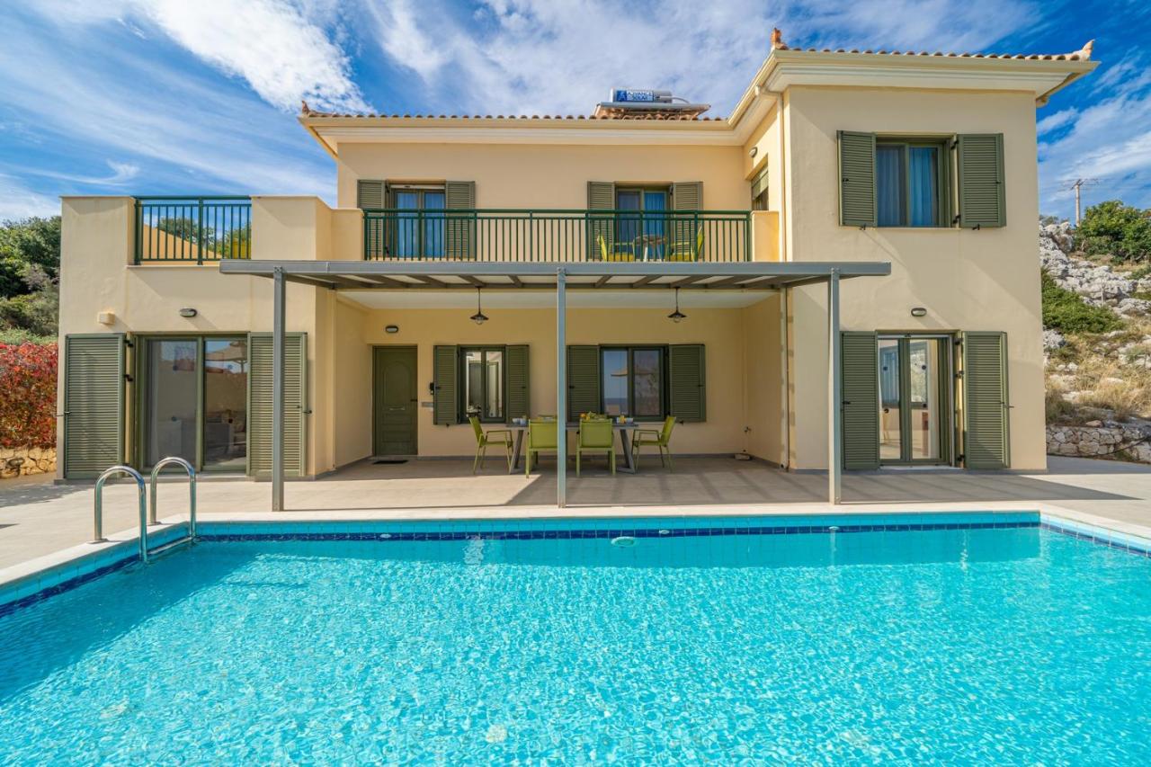 Villa Dinos with swimming pool - B&B