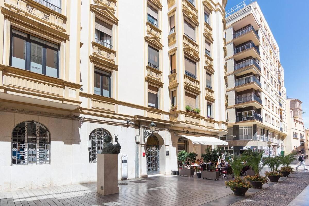 Malaga Cathedral - B&B Málaga