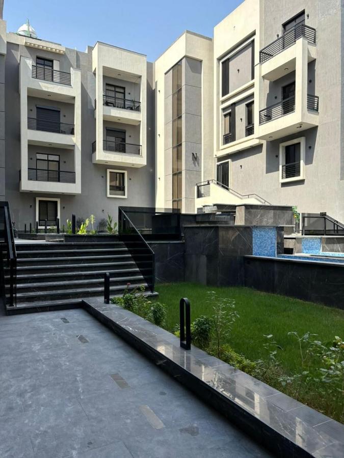 شقة جديدة بتصميم فاخر - Ferienwohnung Riad