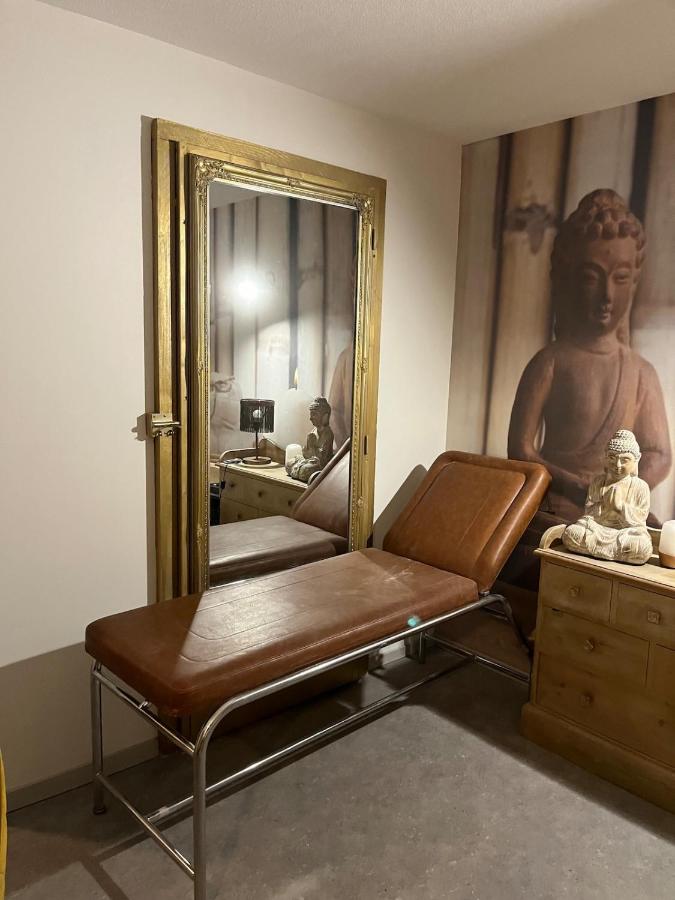 50 Nuances Zen à 2, Jacuzzi, Spa, Table de massages - B&B