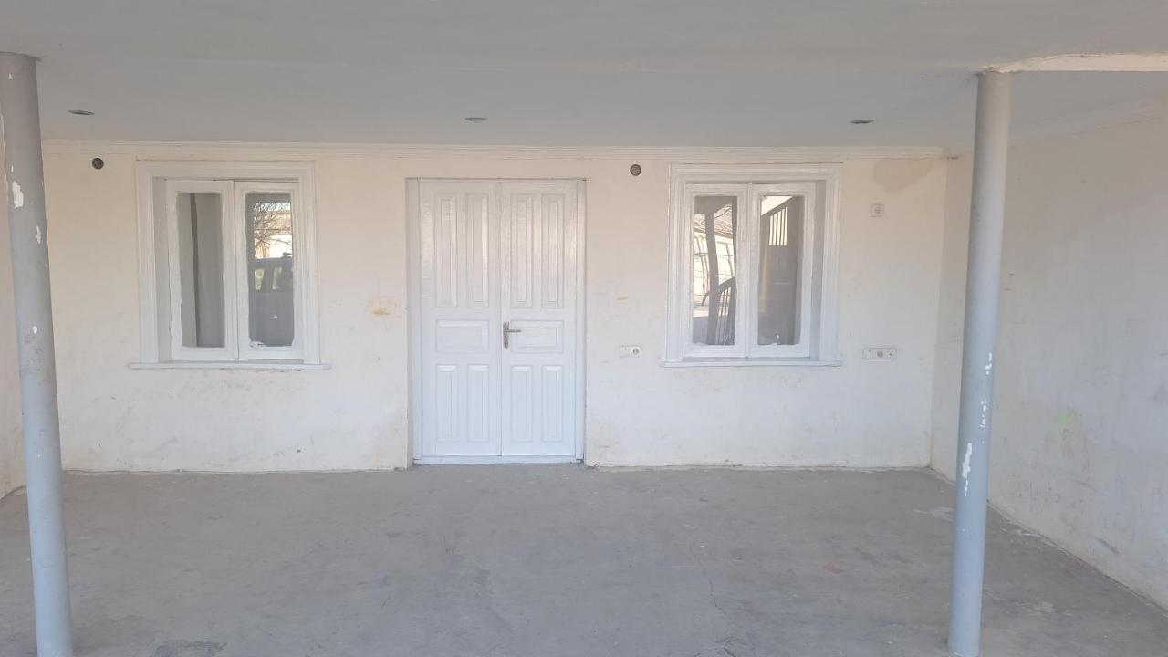 One-Bedroom Apartment with Terrace
