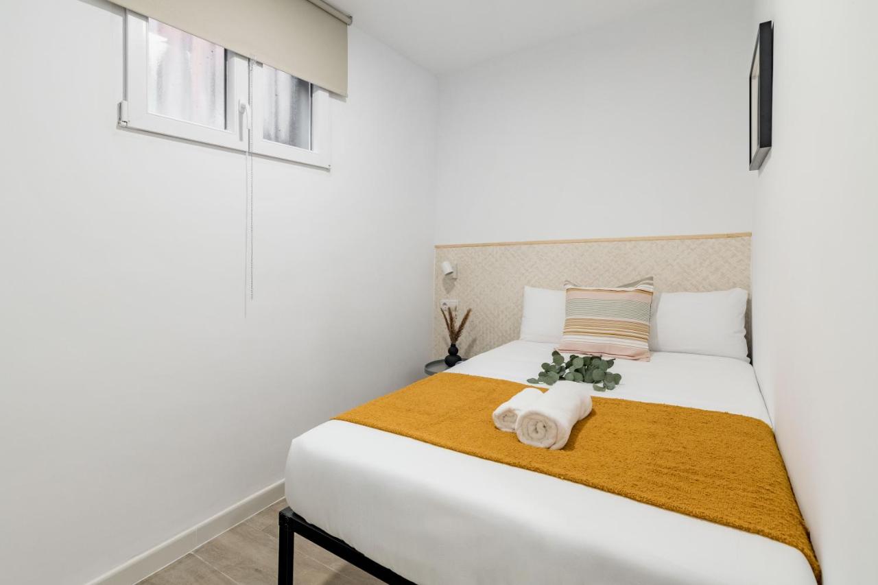 Urban Rooms Madrid Ventas - B&B Madrid