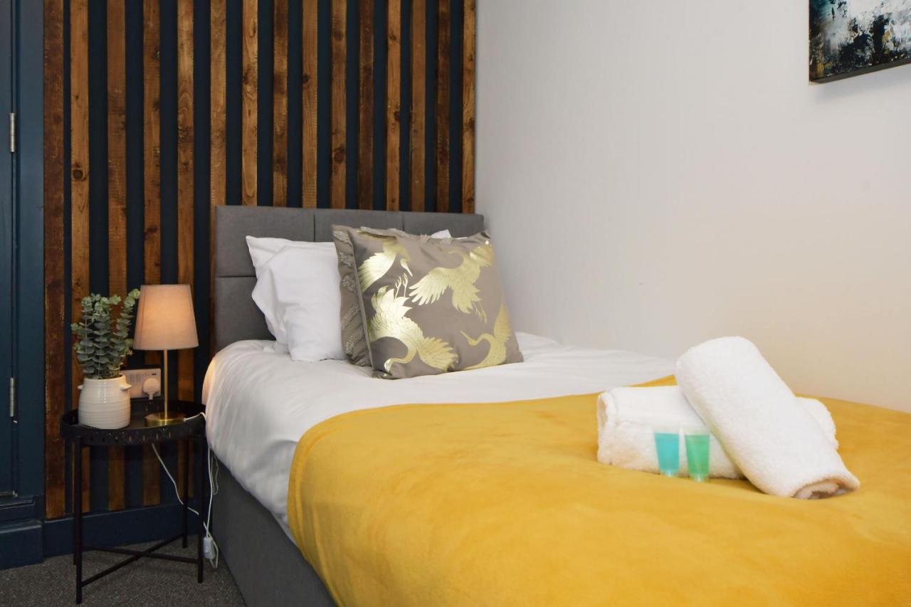 Single Room with Private Bathroom