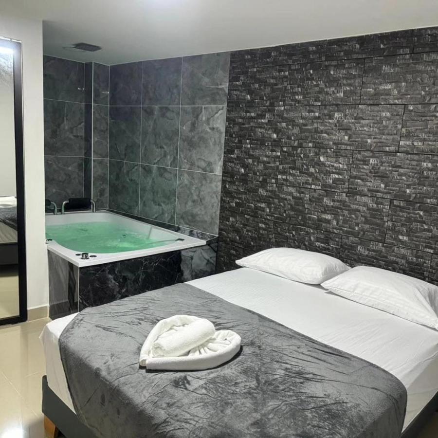 Deluxe Double Room with Bath