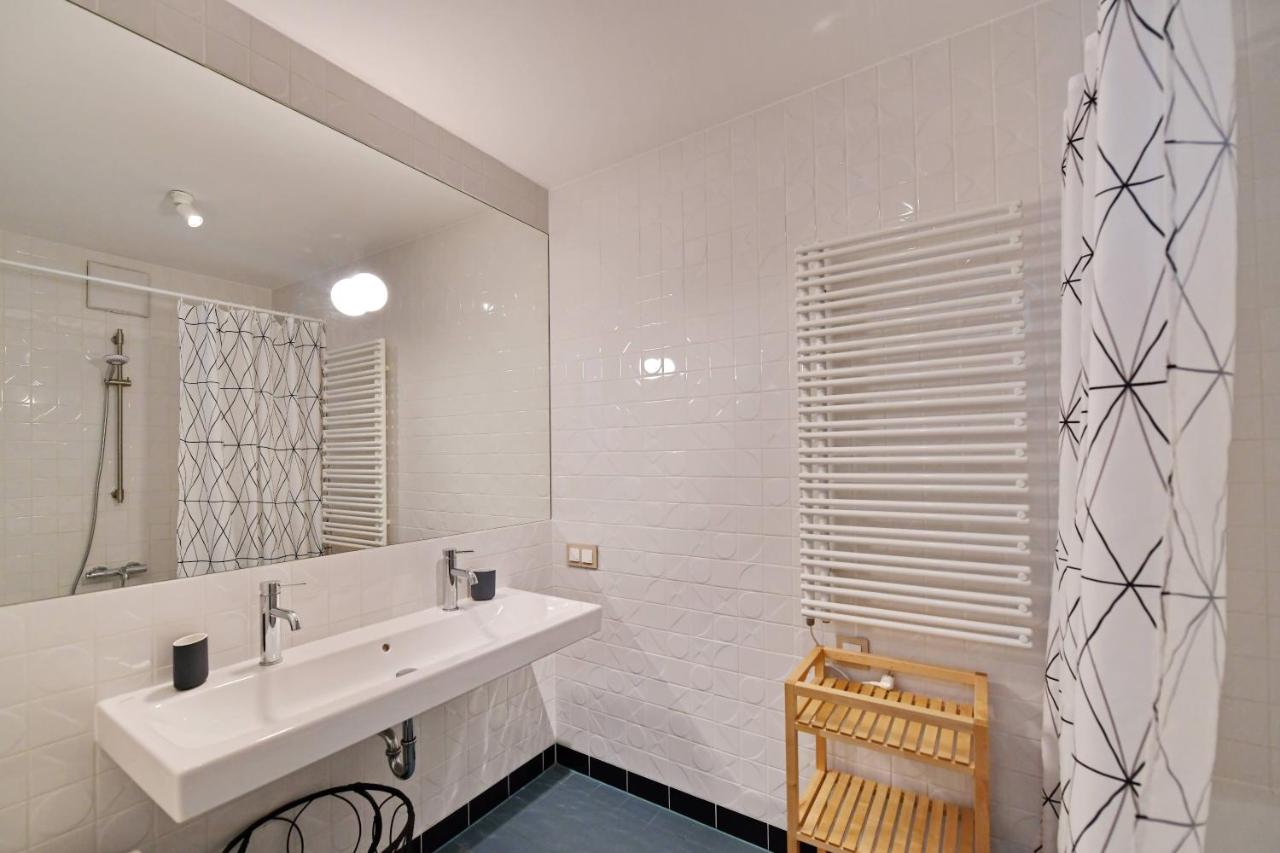 Julius 24 - Stylish Heaven, 5 Mins to City Center - Chambres d'hôtes Vienne