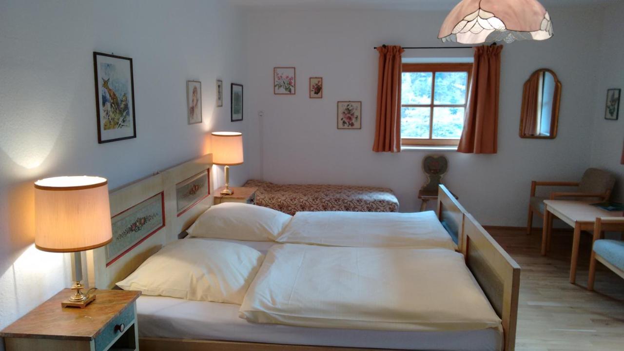 Tweepersoonskamer met 1 of 2 Bedden en Balkon