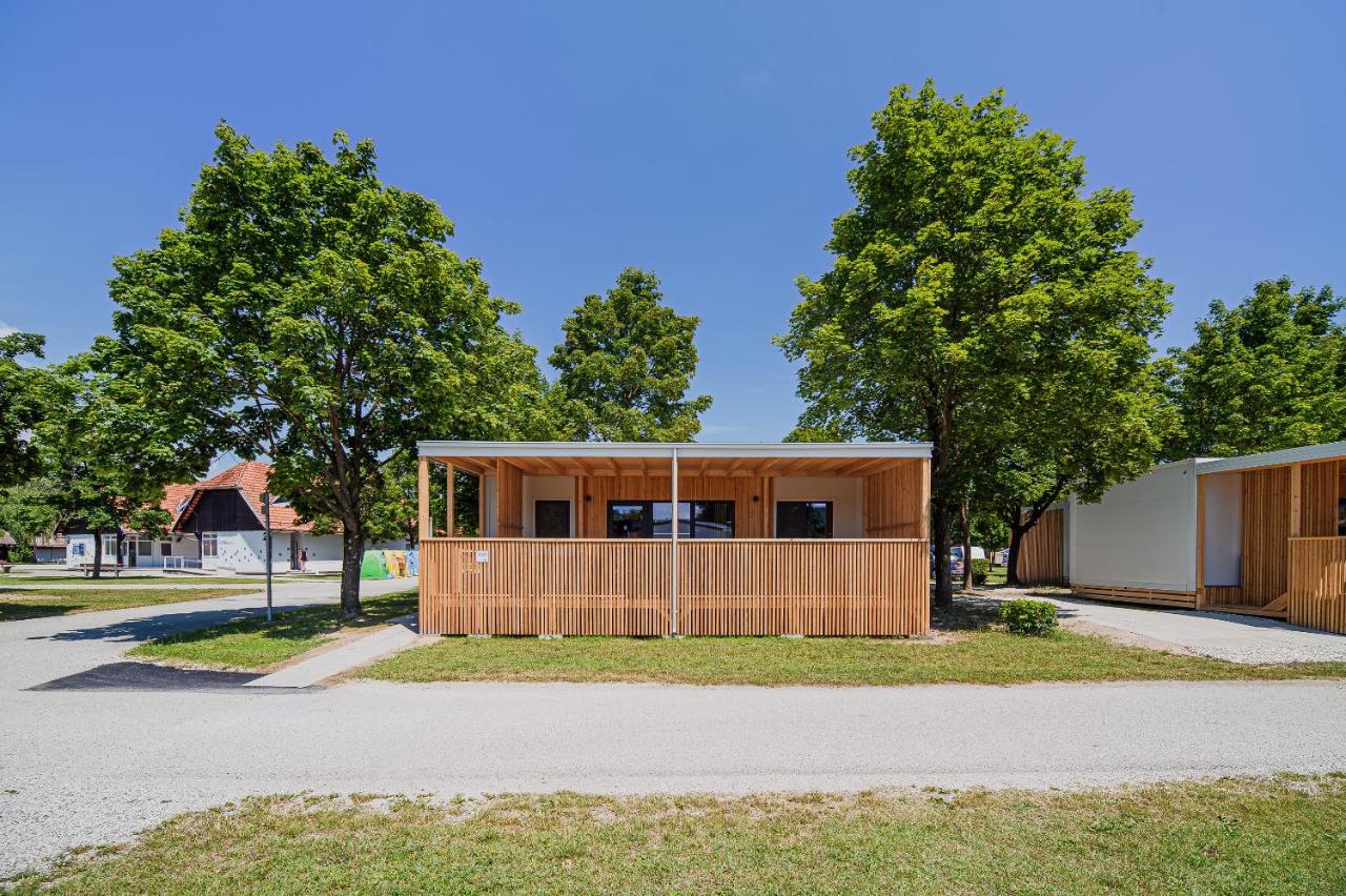 Premium Mobile Homes with thermal riviera tickets - B&B Čatež ob Savi