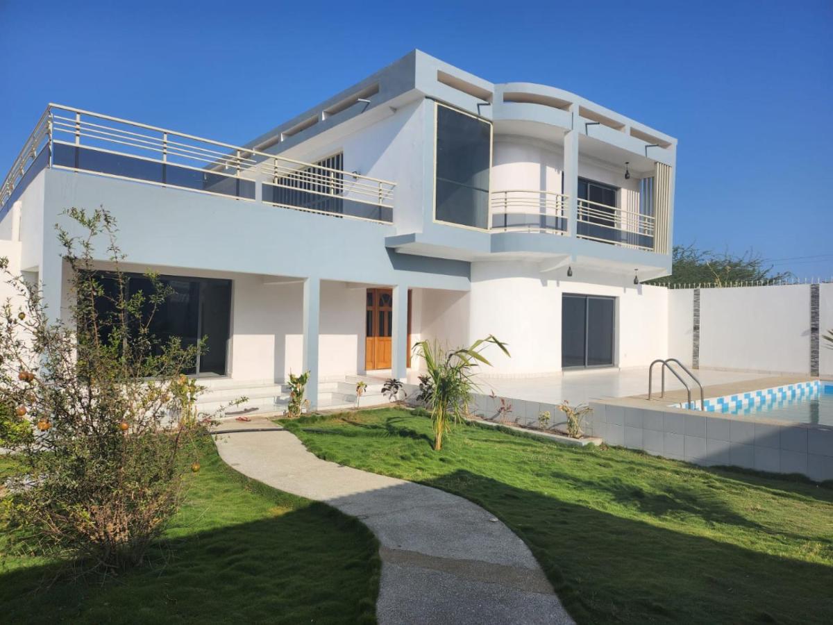Villa Djiby - Ferienwohnung