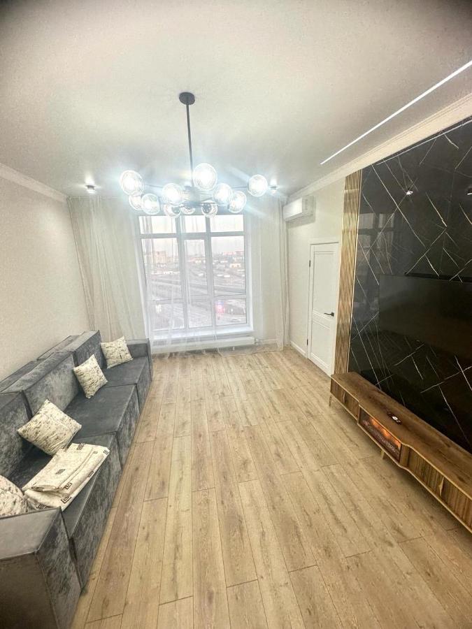 Двухкомнатная квартира в жилом доме ЖК Арман/ One-bedroom apartment in Arman residential complex - Bed and Breakfast Atıraw