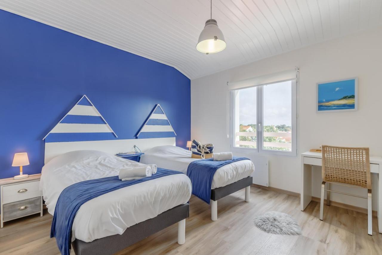 Two-Bedroom Apartment, seafront L'Insula Oya