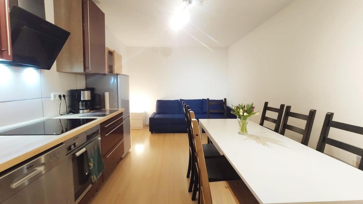 3 bedroom house with 2 bathrooms in Dusseldorf - Haus mit 3 Schlafzimmer 2 Badezimmer in Düsseldorf - B&B Düsseldorf