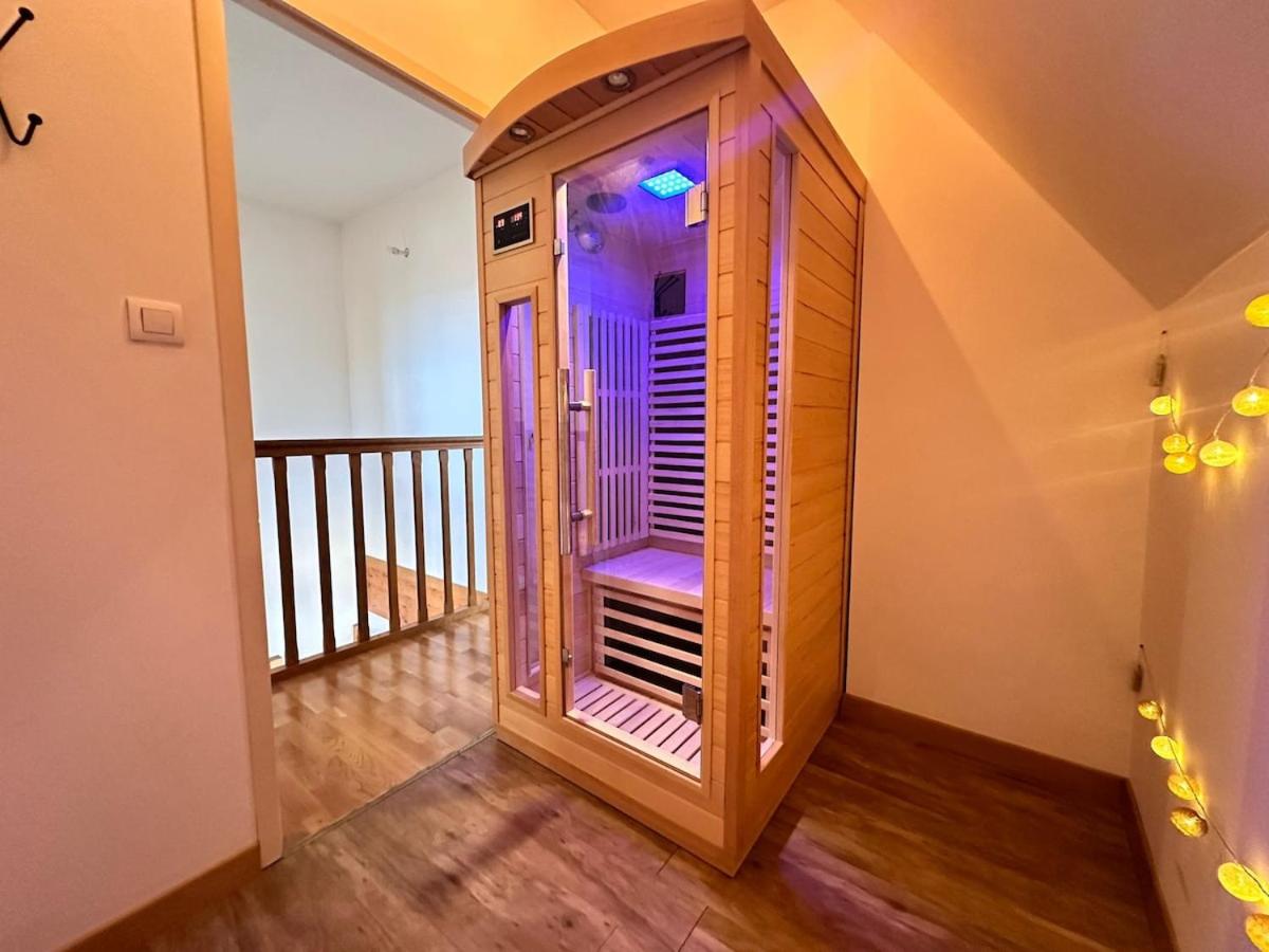 S Baylevéd'Air duplex vue château, Balnéo et sauna - B&B Sedan