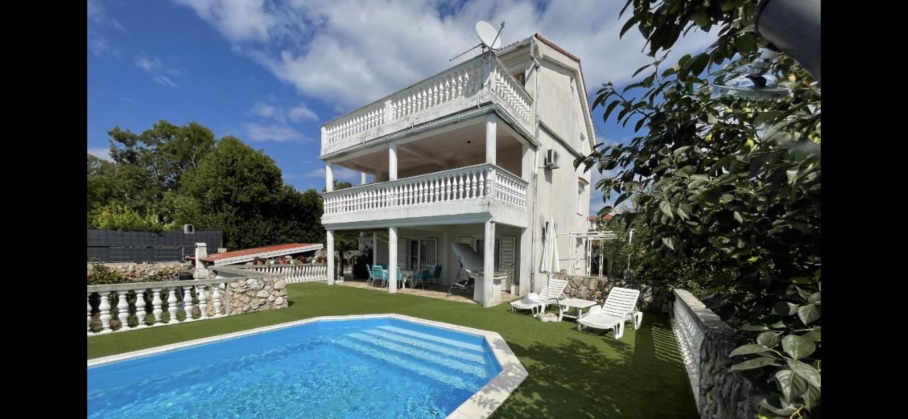 Haus ''Mira'' - B&B Pinezići