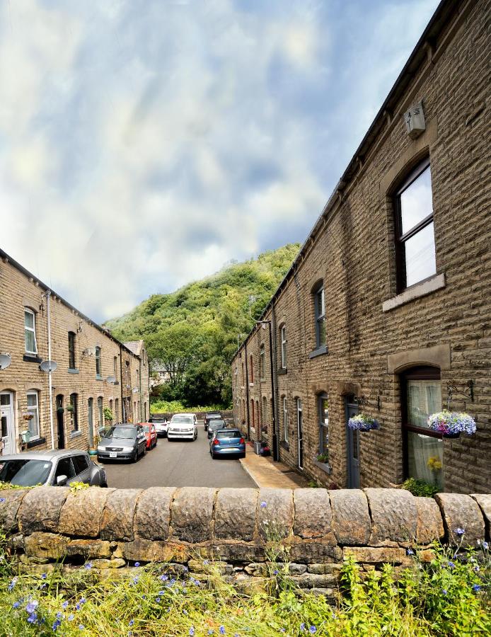 Hebden Bridge Haven - Stylish, Cosy, Canal Side, Pet Friendly - B&B Hebden Bridge