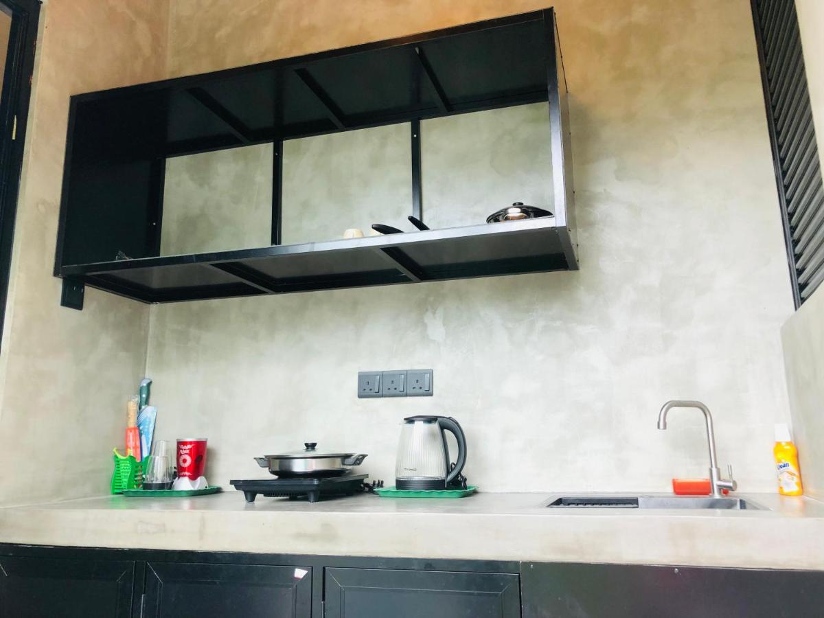 Midigama Home Stay Villa Apartment - Ferienwohnung Weligama