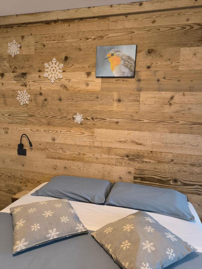 Tweepersoonskamer met 1 of 2 Bedden en Eigen Badkamer