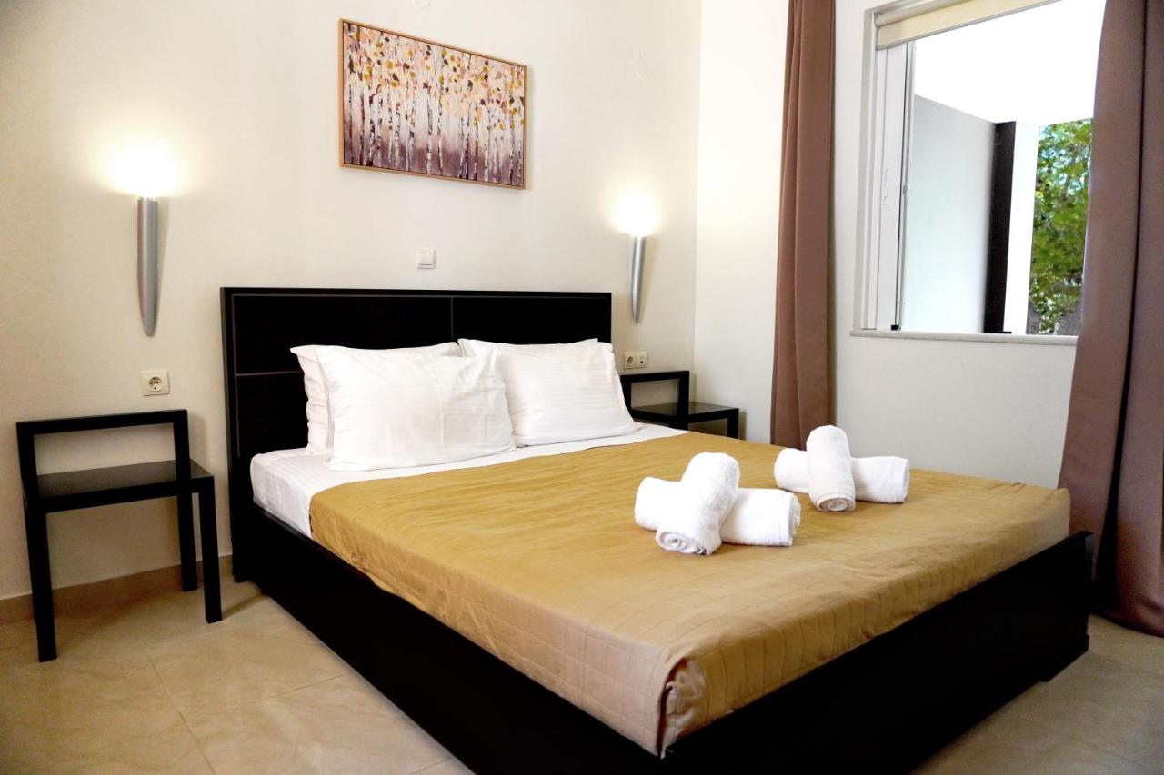 Apartamento con vistas a la piscina