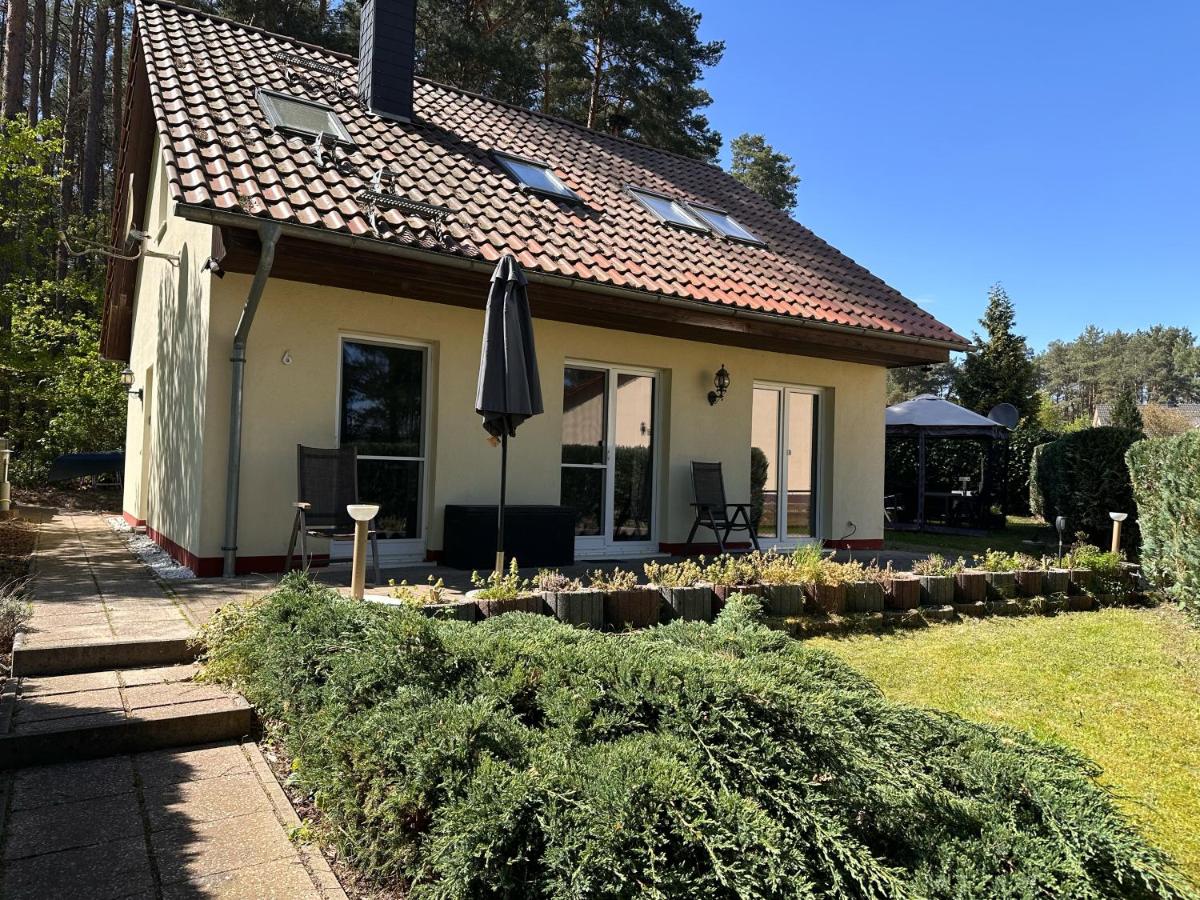 Ferienhaus Kranich am Pälitzsee - B&B