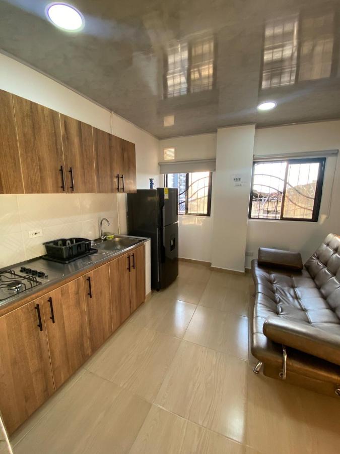 Comodo y Elegante apartamento Avenida circunvalar - B&B Pereira