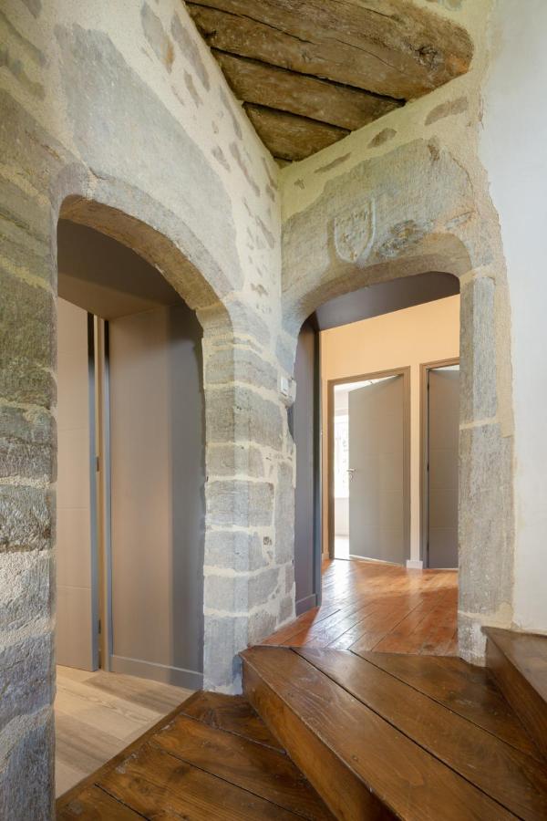 Manoir de la Nogrie - Chambre de charme avec accès privatif - Piscine chauffée sur domaine 5 étoiles à la campagne - Chambres d'hôtes Val-d'Izé