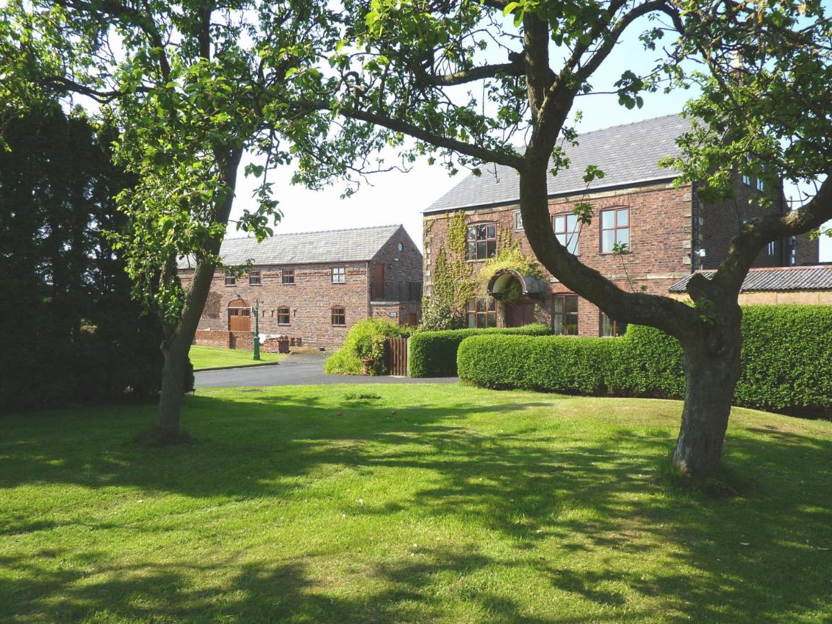 B&B Chorley - Parr Hall Farm - Bed and Breakfast Chorley