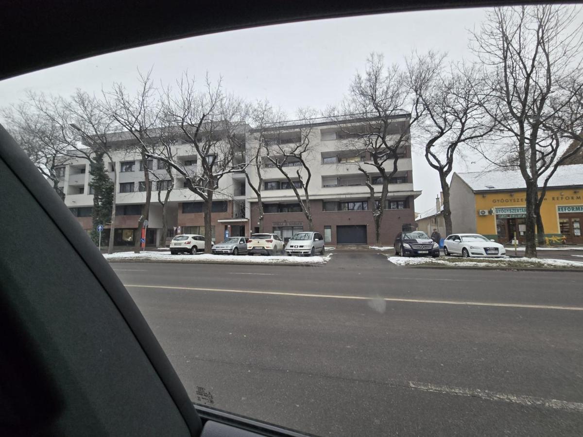 Rebany Apartman 3 - B&B Debrecen