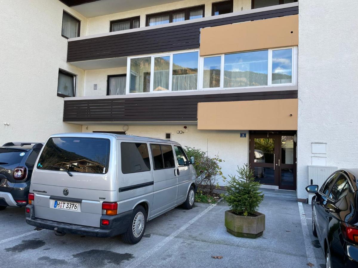 One-Bedroom Apartment with Balcony and Mountain View