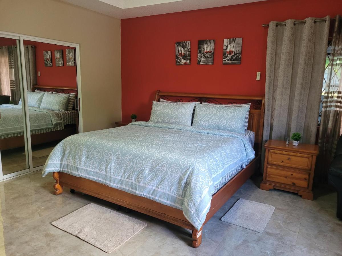 Dw apartments with garage and hot tub - B&B