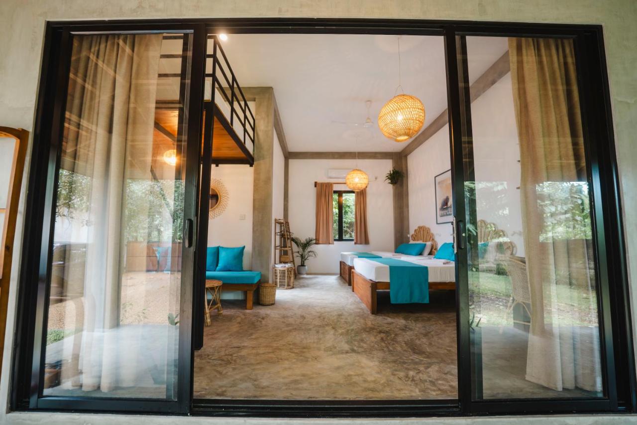 Family Room with Garden View