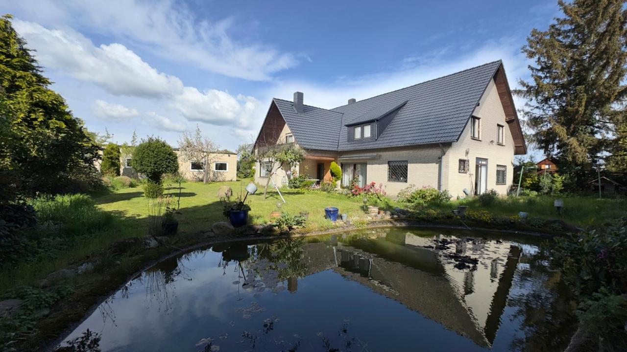 Haus Kirijan - Ferienwohnung Garbsen