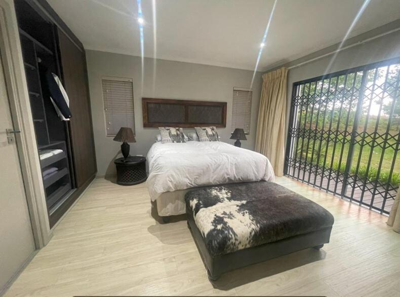 10B Woodridge Forest - B&B
