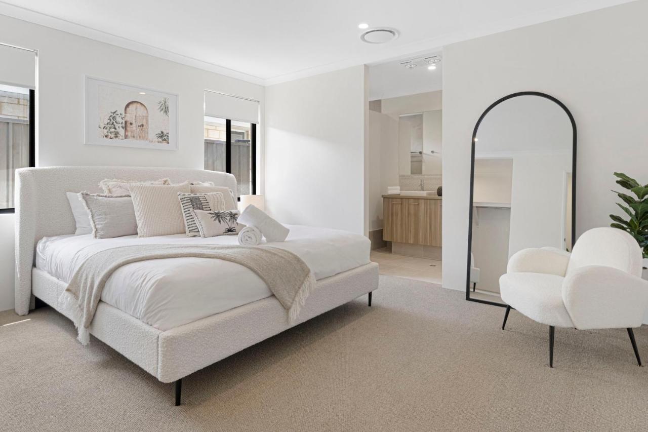 Luxury 4 bedroom Dunsborough Retreat - B&B